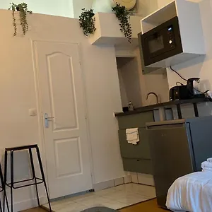 Apartament Canal Saint Martin, Paryż