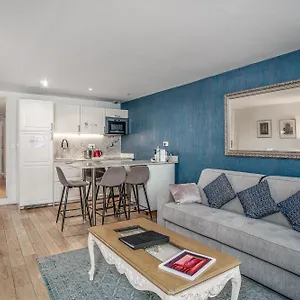 Apartament Du Louvre St Honore, Paryż